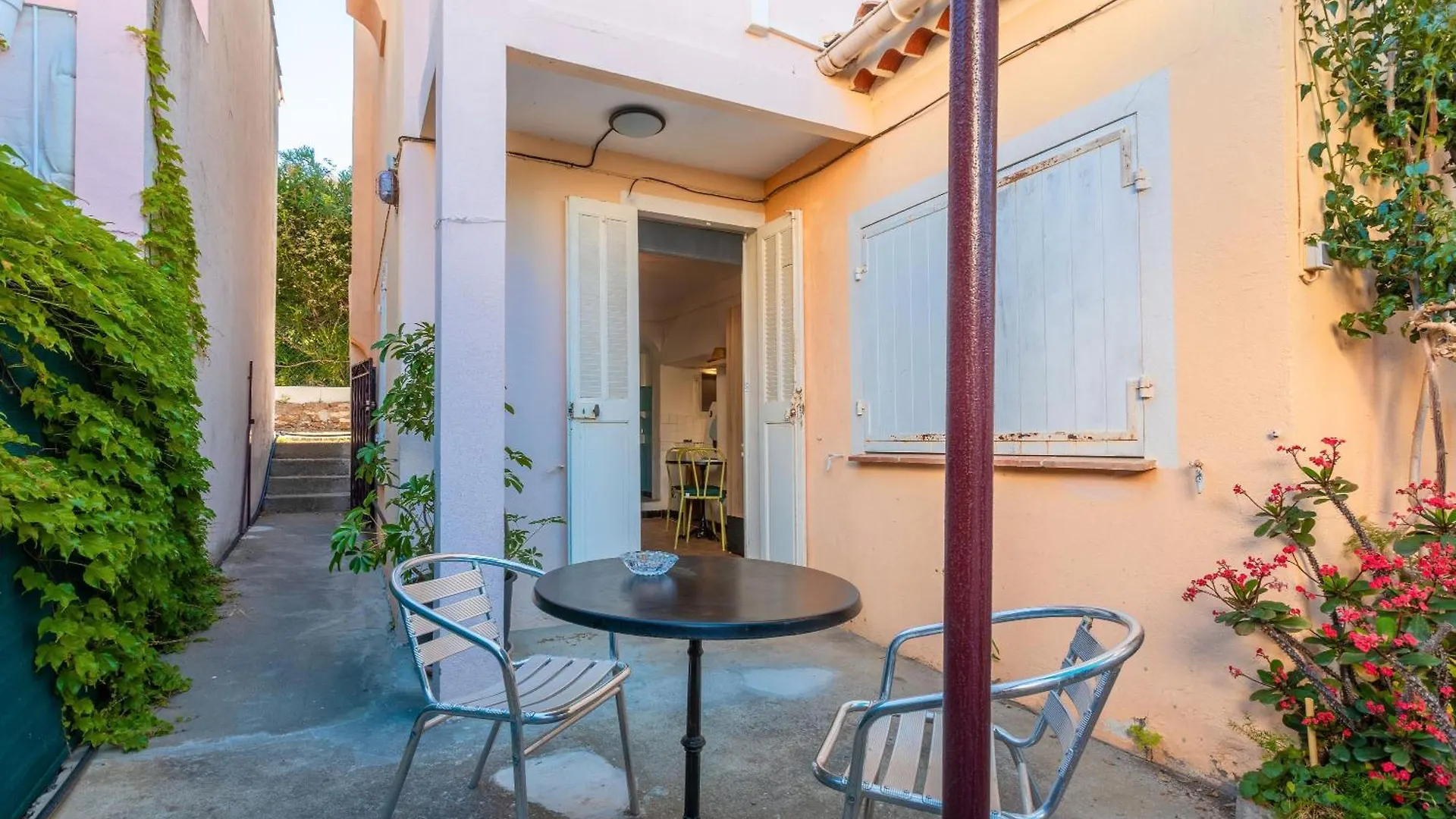 Chez Lina Apartment Le Lavandou France